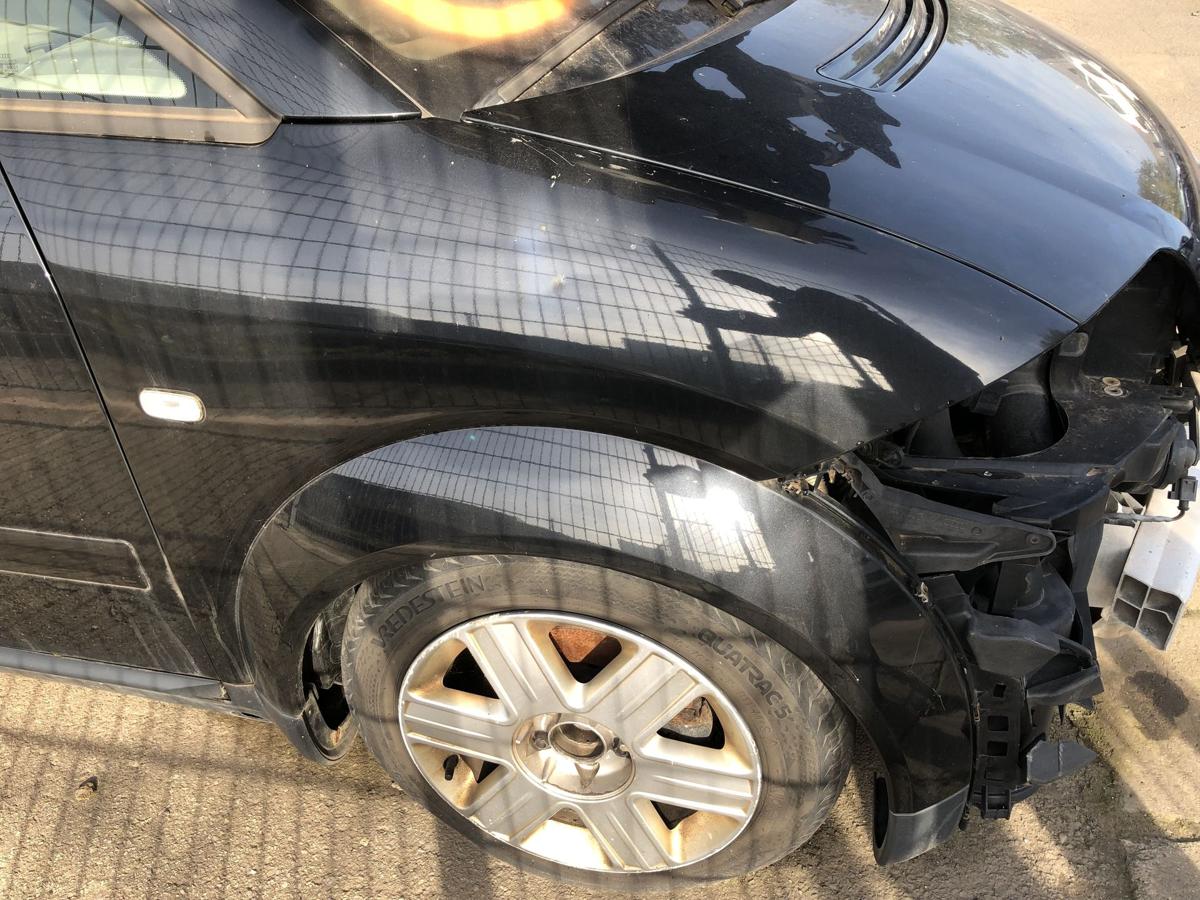 Audi A2 8Z Kotflügel vorn rechts Fender LZ9W Ebonyschwarz