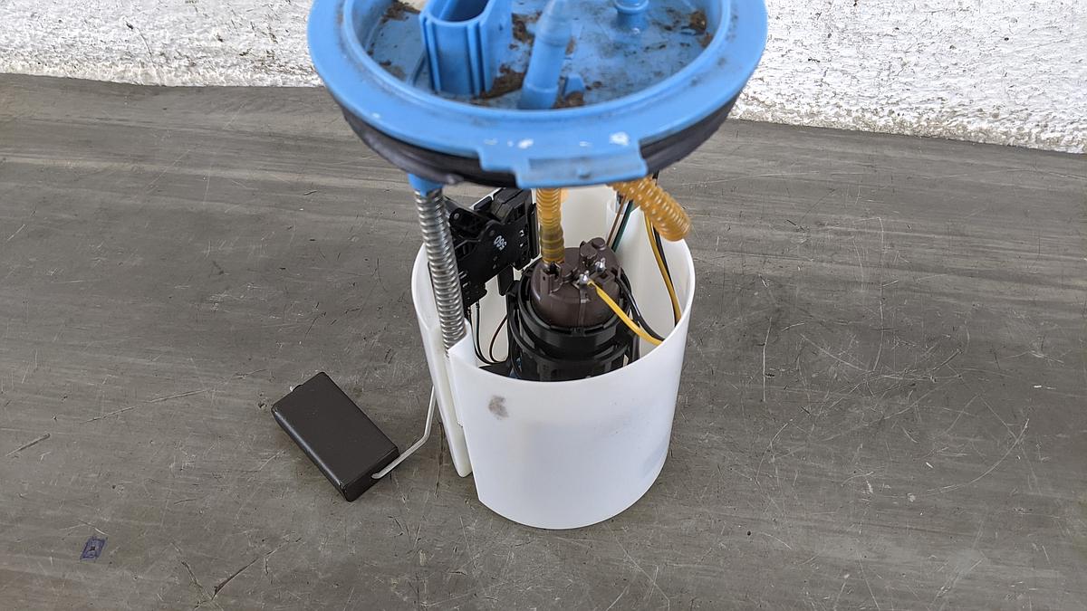 VW Golf 6 VI Kraftstoffpumpe Innentankpumpe 1.4 TSi 1K0919051CL