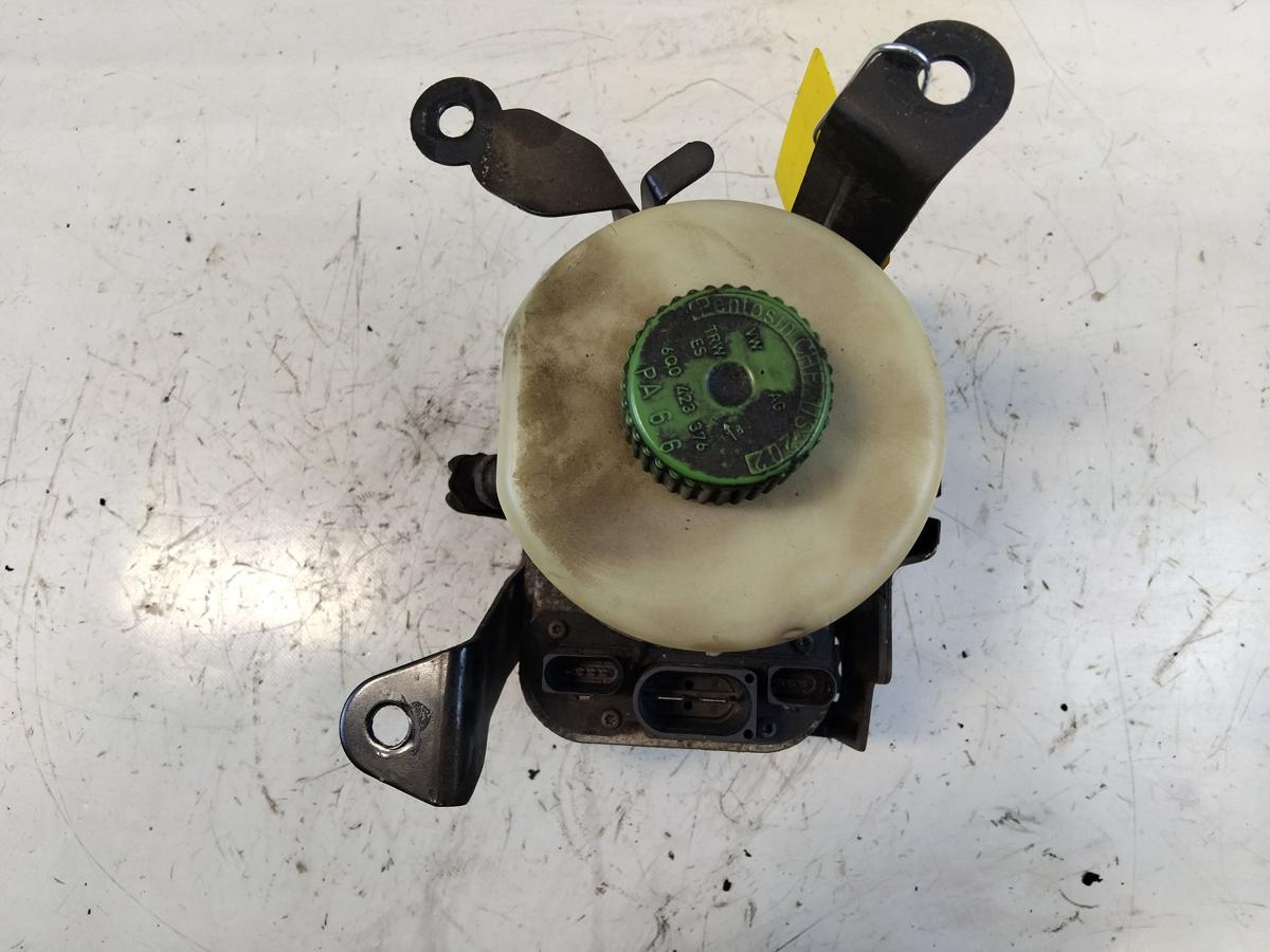 Skoda Fabia 2 5J original Servopumpe TRW elektrohydraulisch BJ2009