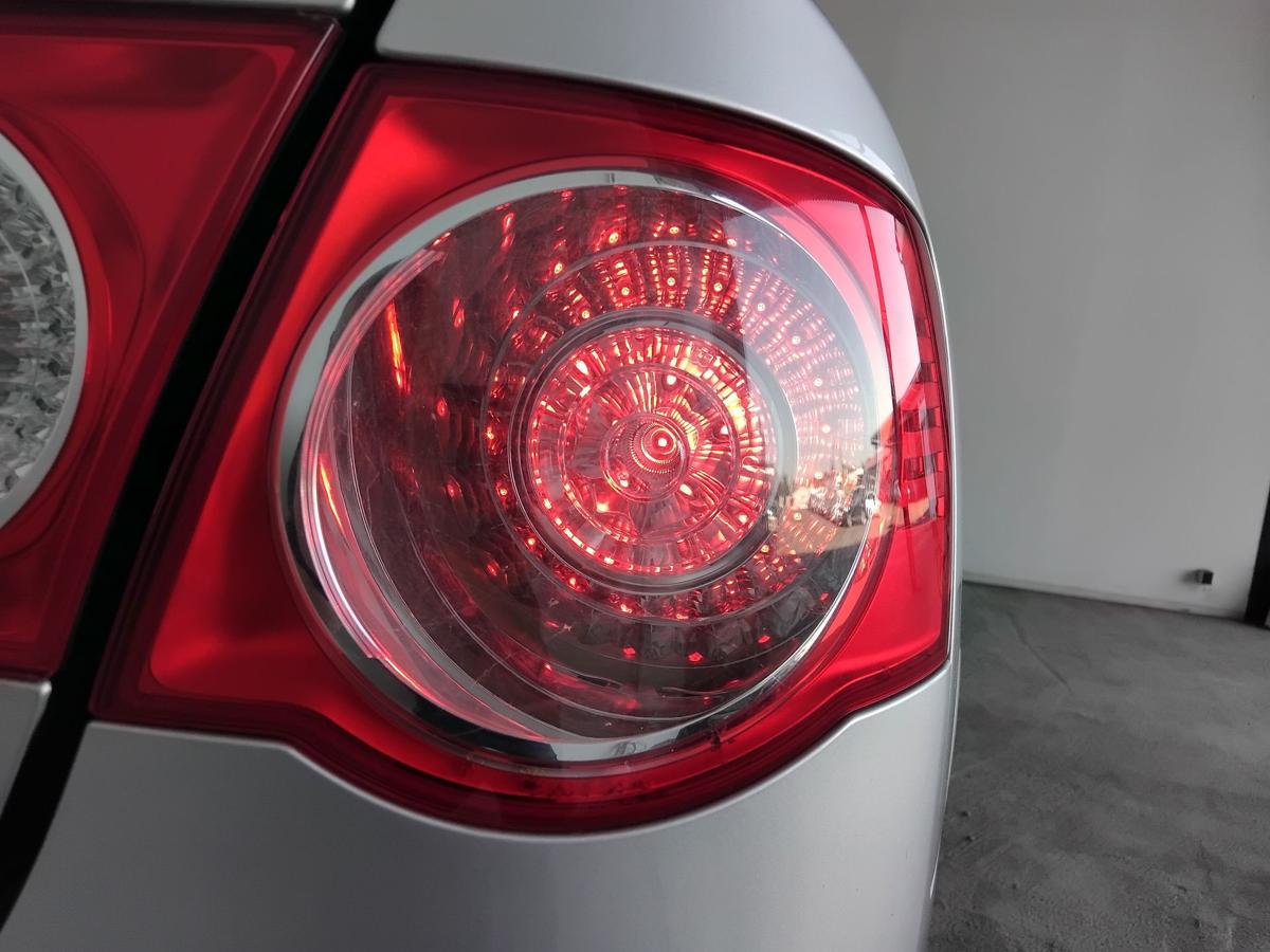 VW Jetta 5 1K2 original R&uuml;ckleuchte Heckleuchte rechts au&szlig;en LED BJ2007