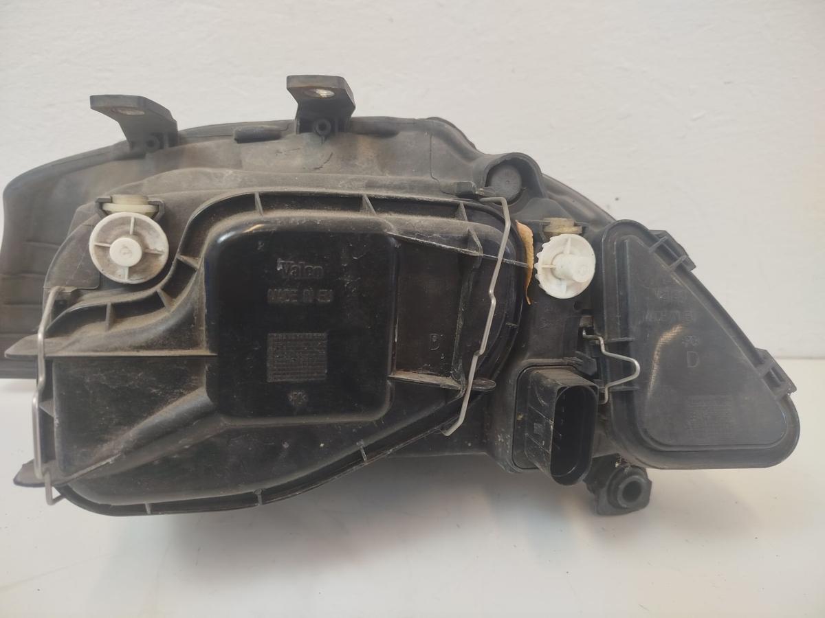 Seat Ibiza 6L ab06 Scheinwerfer vorn rechts Halogen Doppelscheinwerfer Valeo