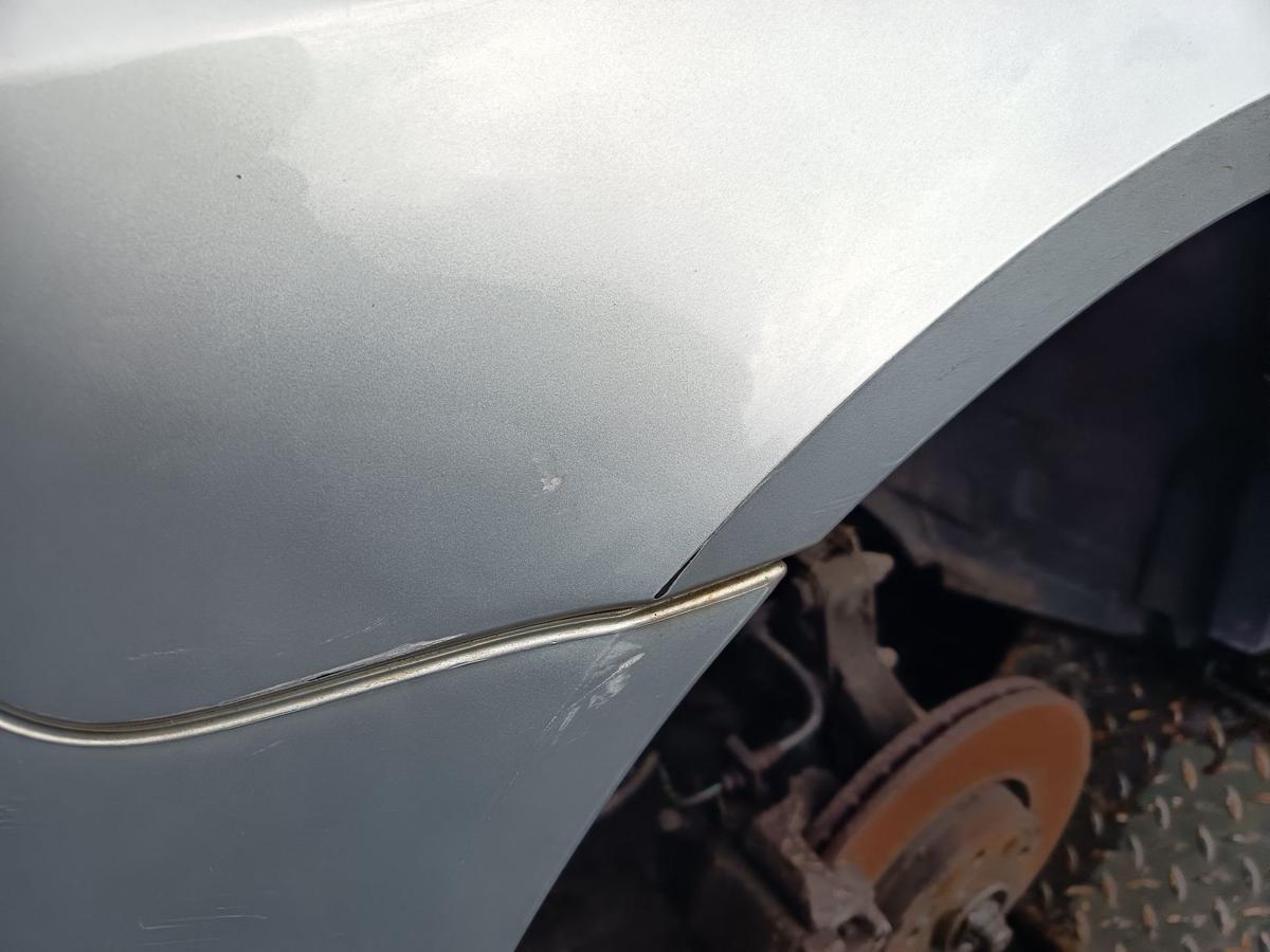 Renault Laguna II original Kotfl&uuml;gel links Seitenteil B64 Granitsilber Bj 2001