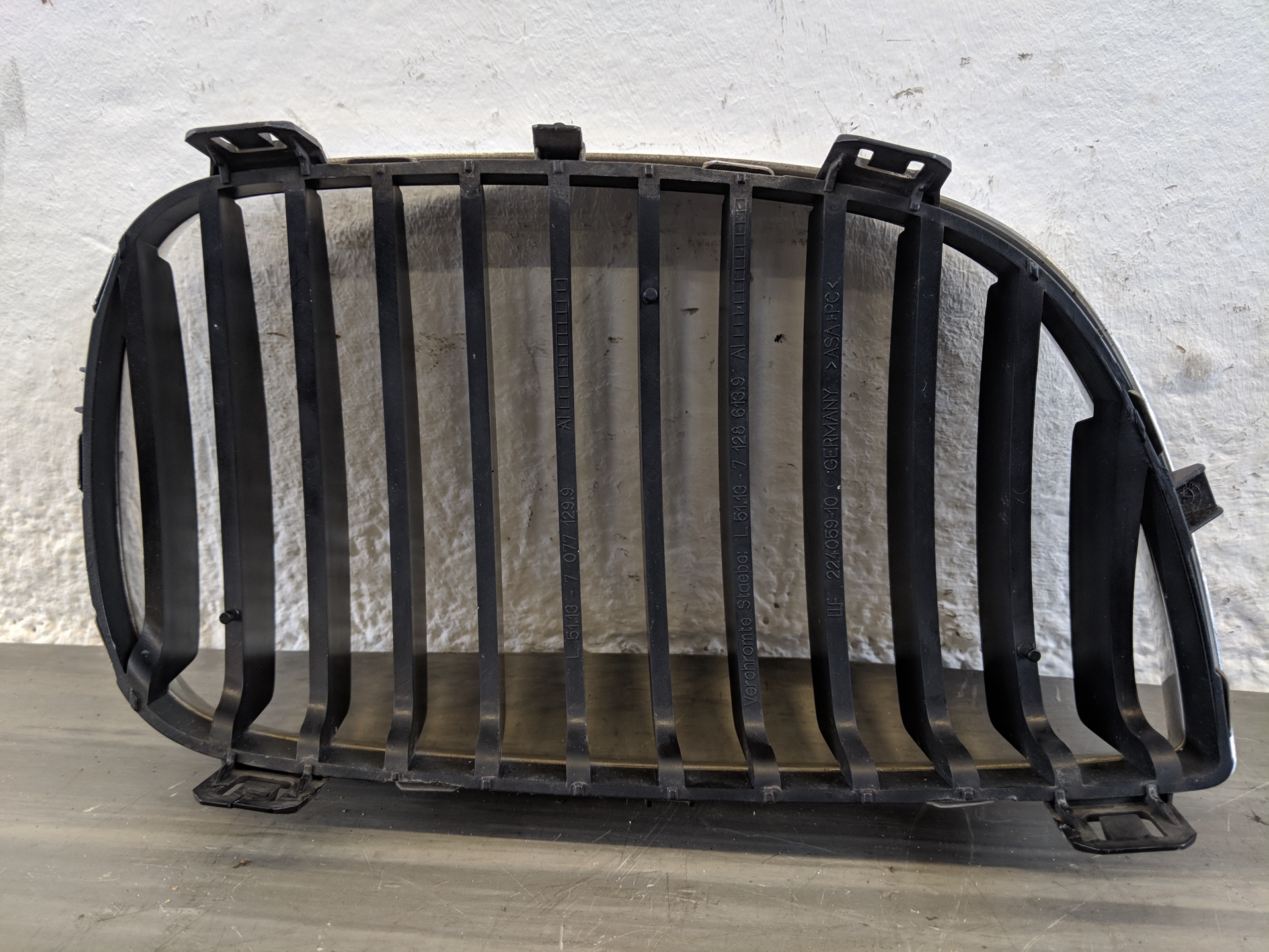 BMW 1er E87 Bj 06 Grill Nieren Frontgrill 511371286139 511371286149