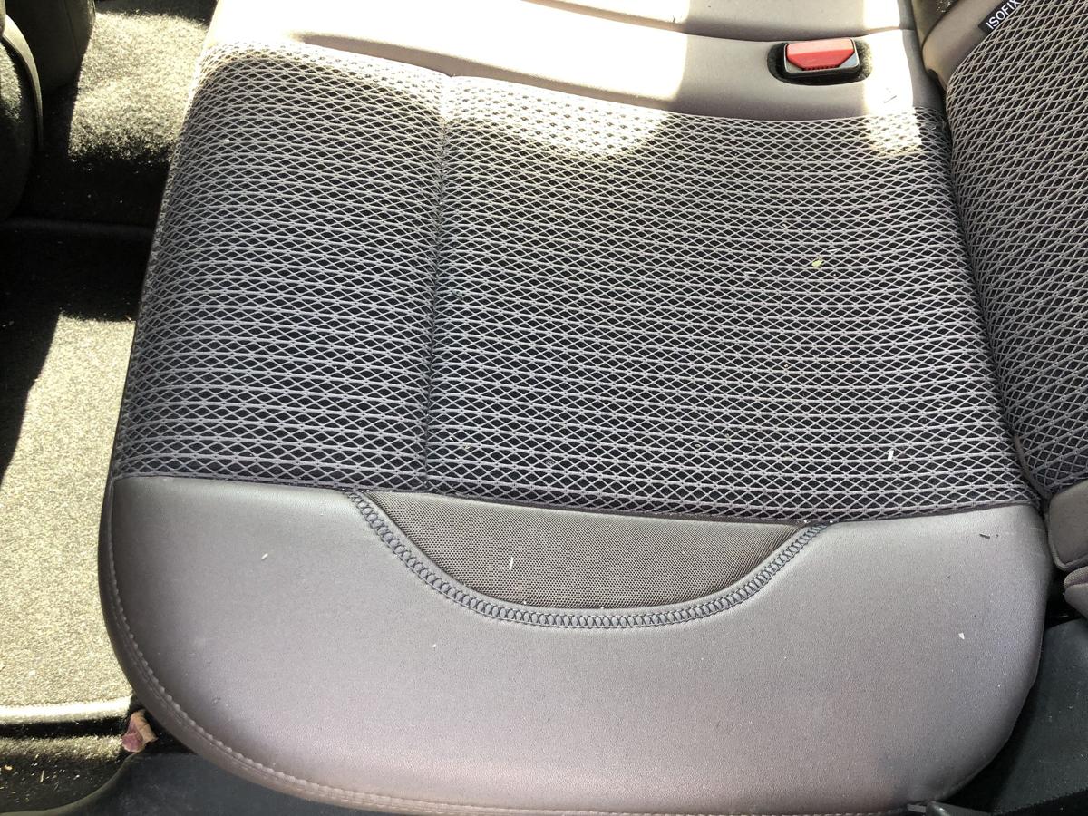 Peugeot 2008 I CU Rücksitzbank Rücksitz Sitzbank Rückbank Kunstleder braun Stoff