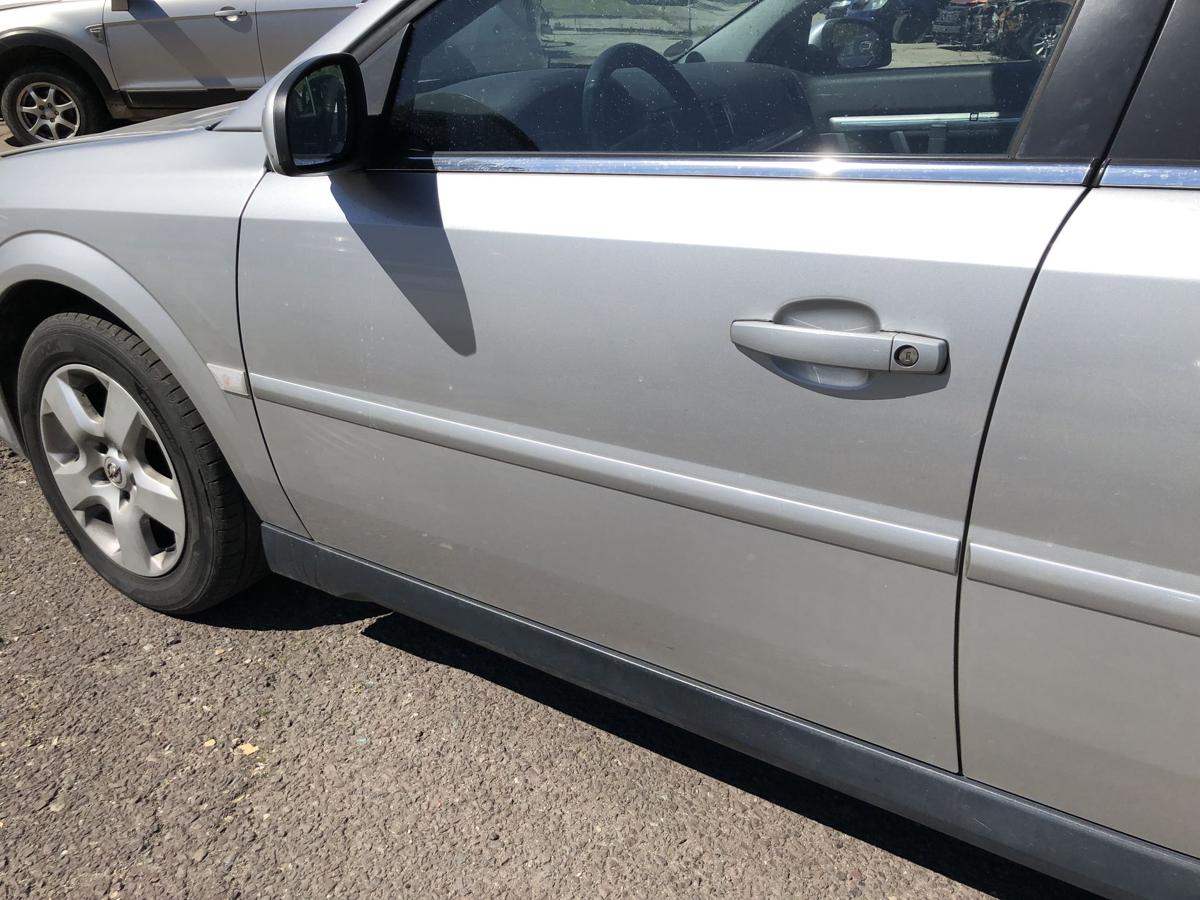 Opel Vectra C Caravan ab 05 T&uuml;r vorn links Fahrert&uuml;r im Rohbau 2AU Starsilber