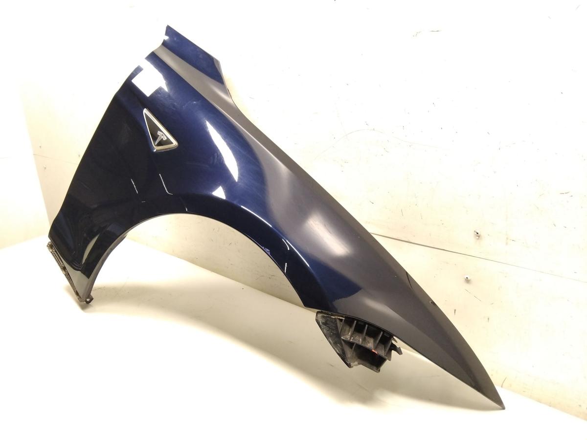 Tesla Model S original Kotfl&uuml;gel vorn rechts PMMB pacificblue BJ2014