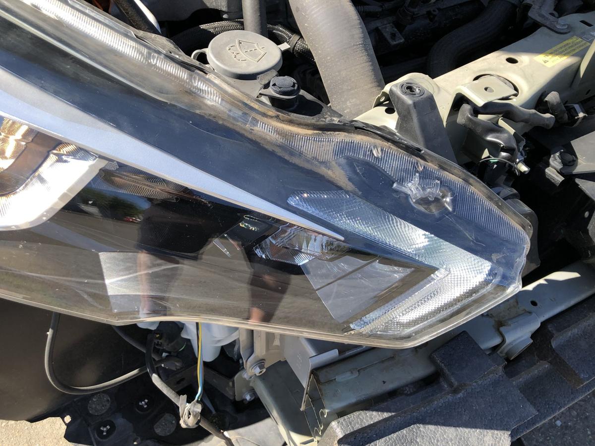 Nissan Micra K14 Scheinwerfer rechts Halogen mit LED Tagfahrlicht OEM Koito