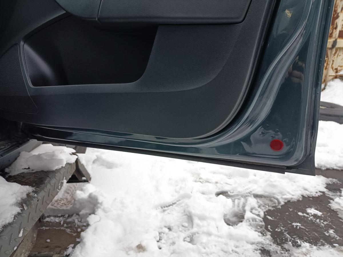 Skoda Rapid original T&uuml;r vorne rechts LF7Y-Quarzgrau met Baujahr 2016