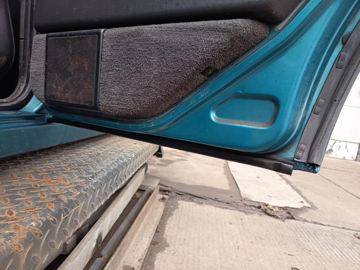 Volvo 850 Kombi original T&uuml;r hinten rechts Fond 422 T&uuml;rkis met Bj 1995