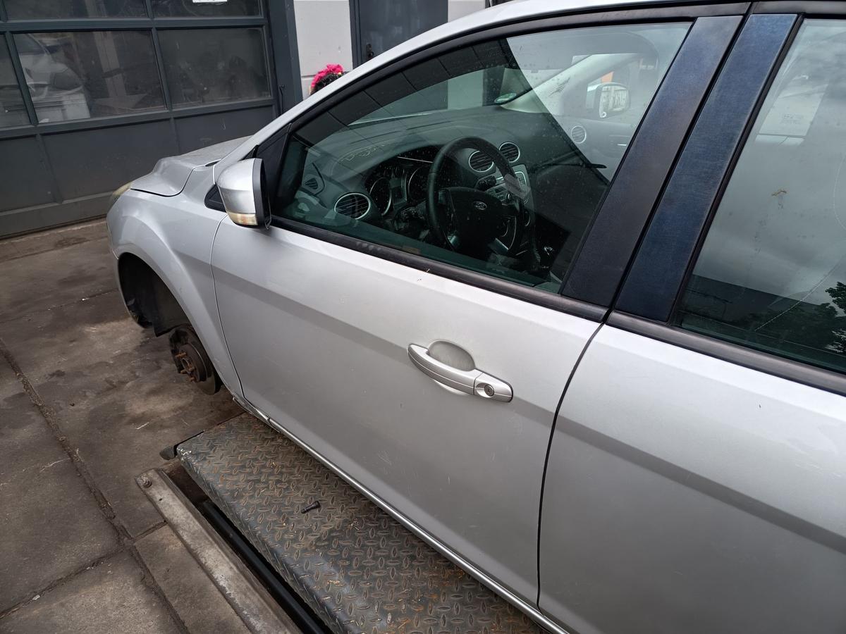 Ford Focus II original T&uuml;r vorne links Polarsilber Facelift Baujahr 2009