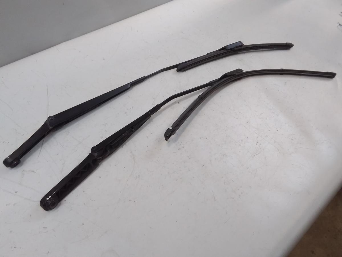 Audi A1 8X orig. Satz Wischerarme vorn links+rechts 8X1955407 8X1955408 BJ2010