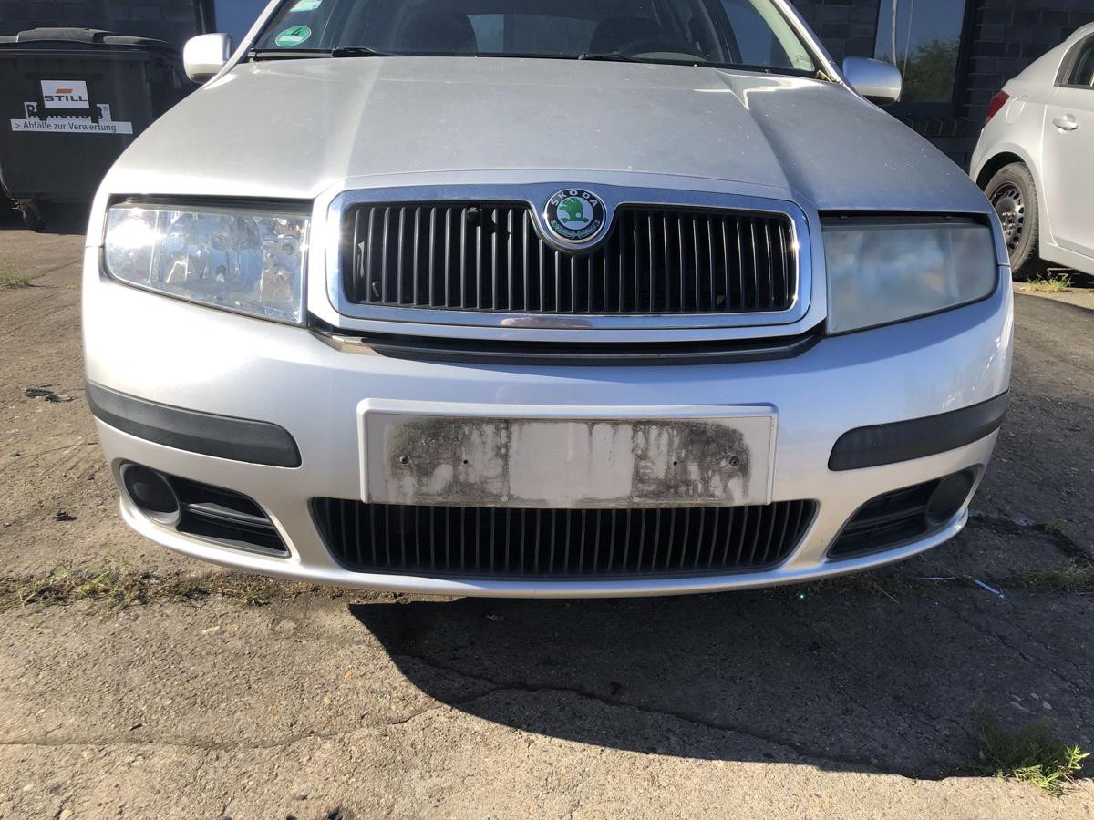 Skoda Fabia 6Y Stoßfänger vorn Frontschürze Facelift ab 2004 LF7T Diamantsilber
