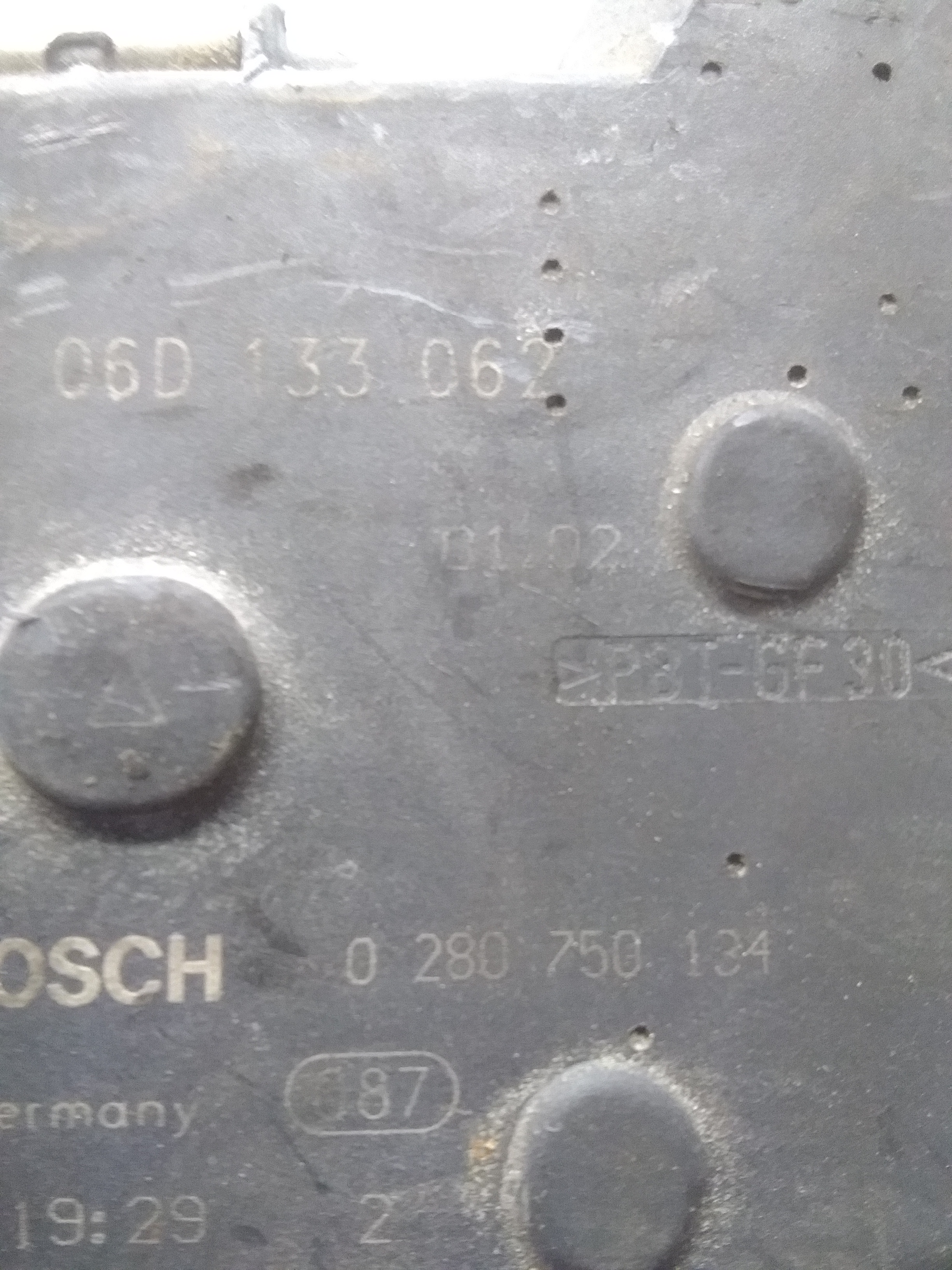 Audi A4 B6 8E Drosselklappenteil 06D133062 0280750134 BOSCH BJ2001