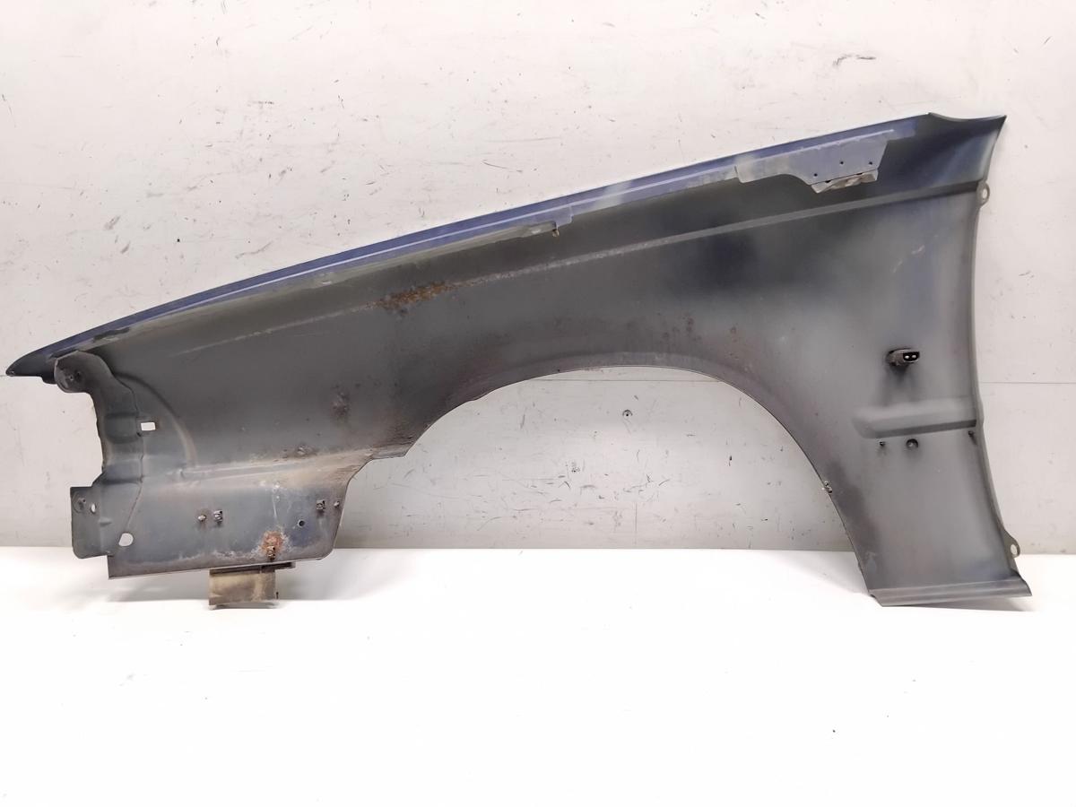 Volvo V70 S70 original Kotfl&uuml;gel vorn rechts 41726 Royalblau Metallic BJ1998