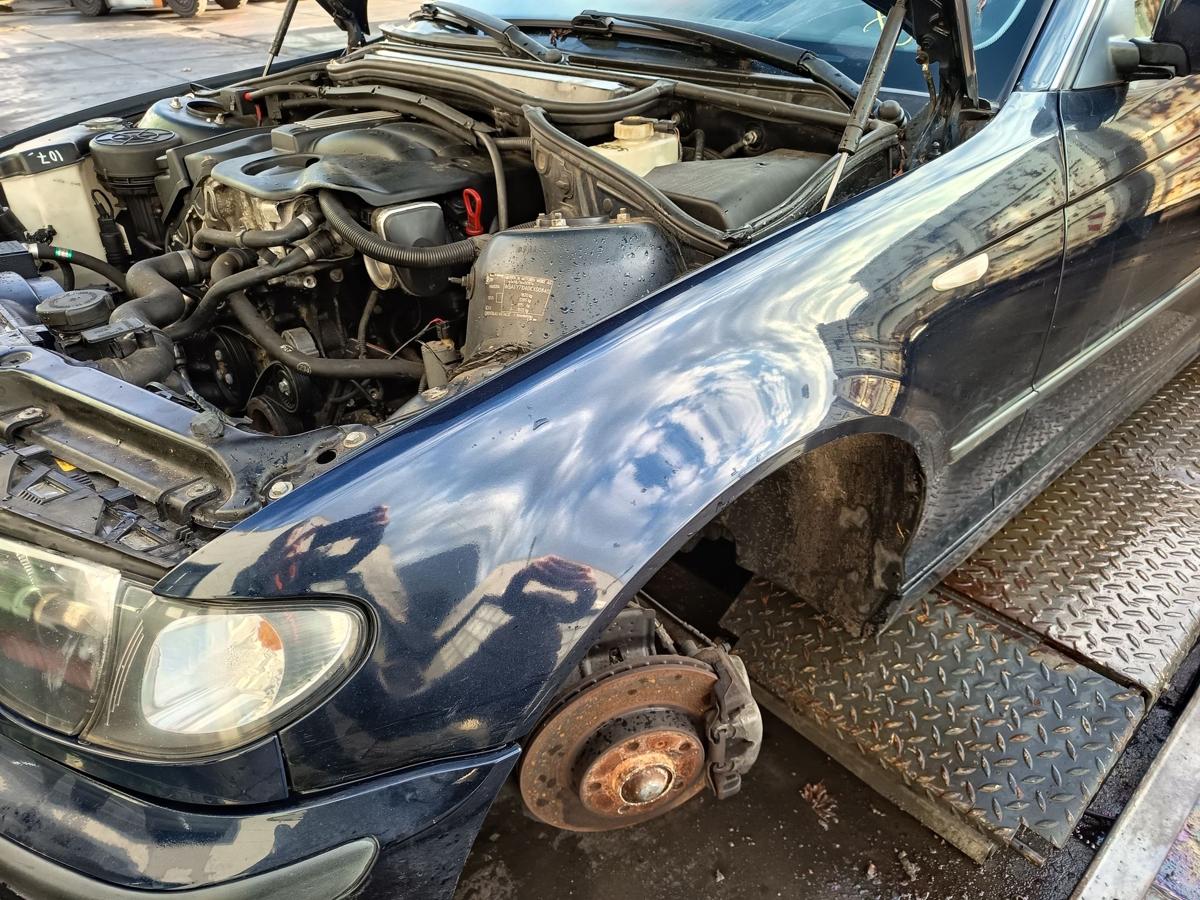 BMW E46 original Kotfl&uuml;gel links Seitenteil 317/5 Orientblau Bj 2005