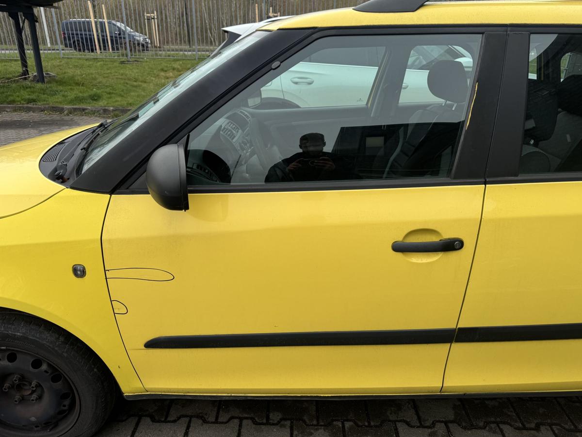 Skoda Fabia 2 original T&uuml;r vorn links LF1F Gelb Rohbau Bj.2009