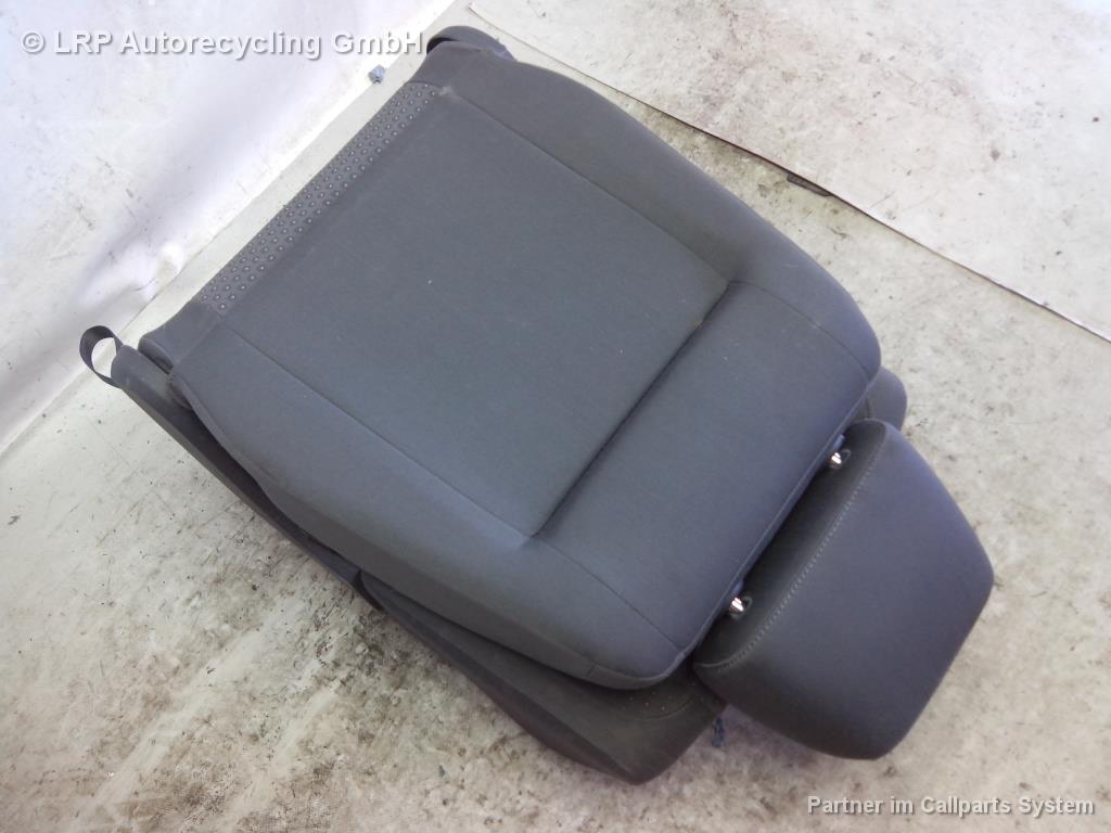 VW Touran 1T Bj.2003 original Sitz mitte links Stoff grau mit Muster