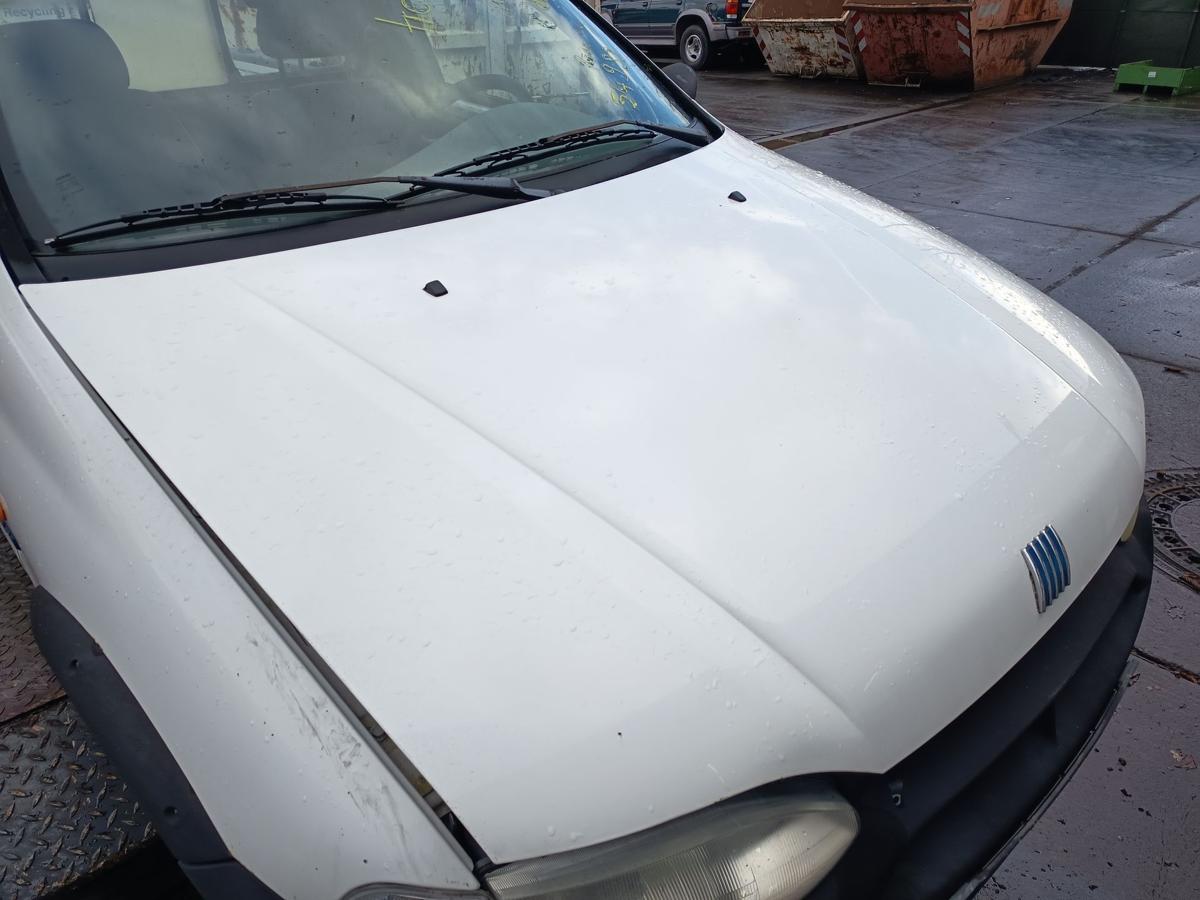 Fiat Strada I original Motorhaube Klappe Deckel vorn Front wei&szlig; uni Bj 2001