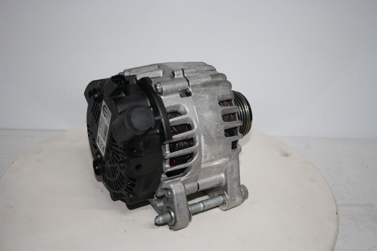 Opel Corsa F orig Lichtmaschine Generator 9835689480 1.2l 55kW Benzin Bj 2023