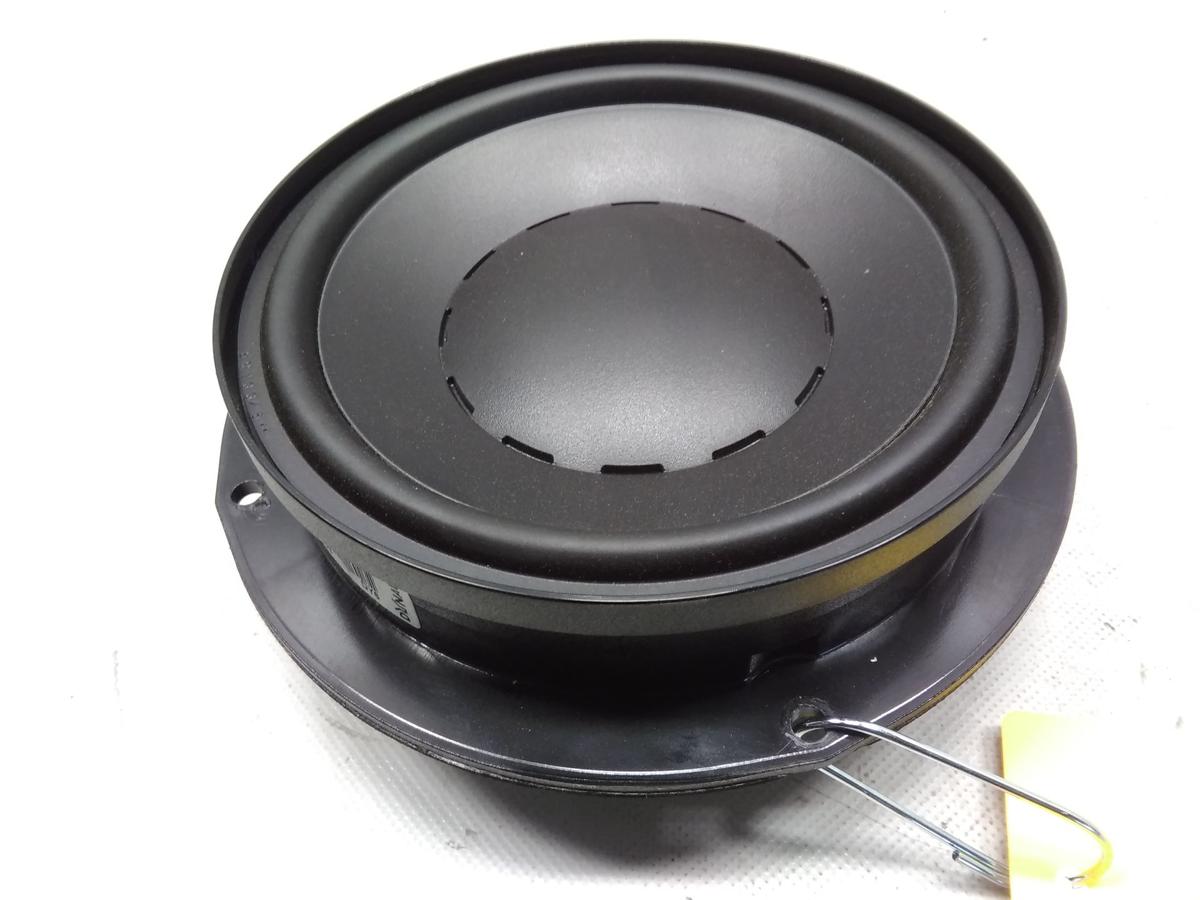 VW Golf 6 original Lautsprecher hinten rechts Tiefton Dynaudio 5K0035453 BJ2012