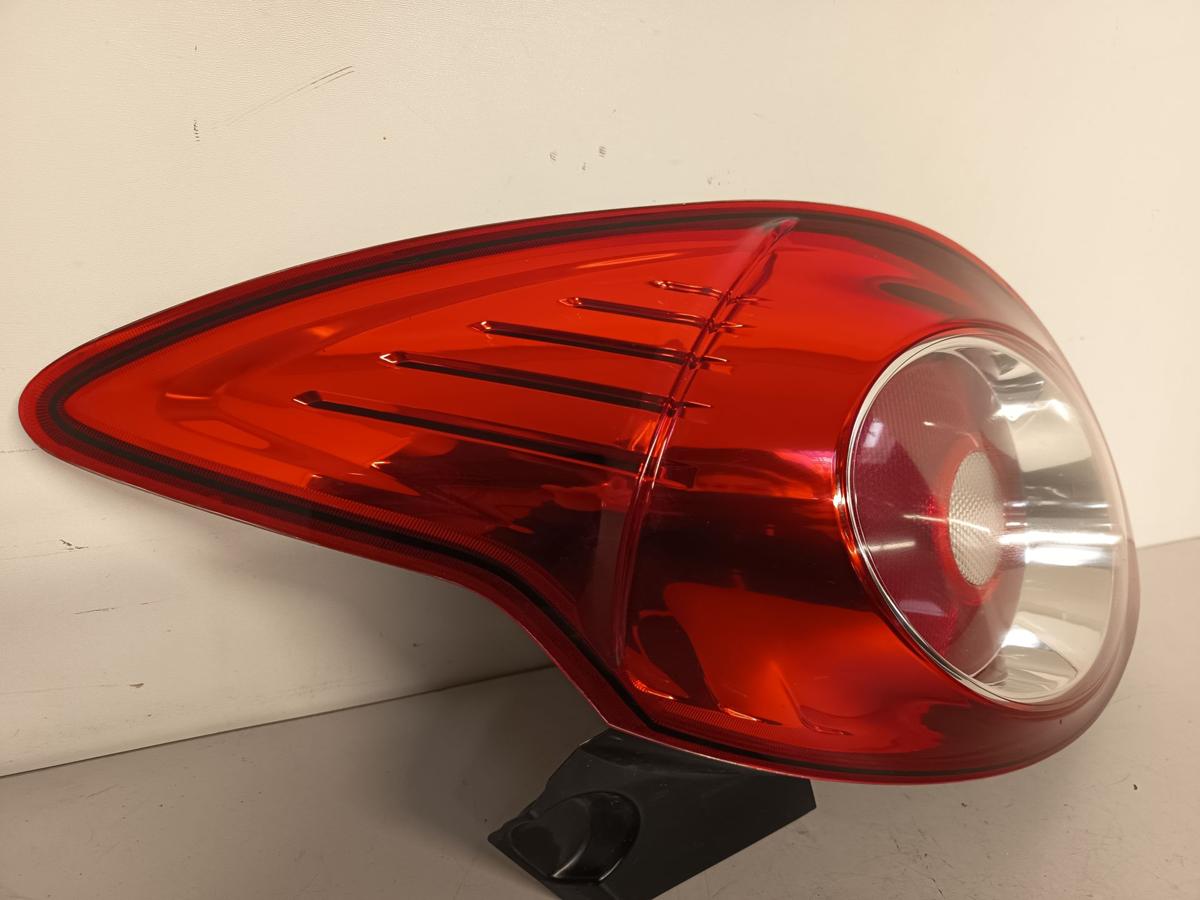 Ford KA RU8 Bj 2010 original Rück-Schluss-Heckleuchte links Fahrer.