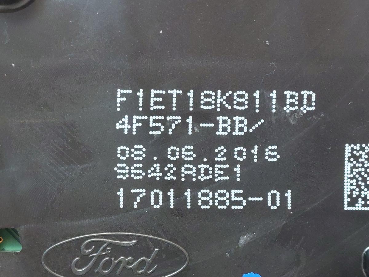 Ford Focus DYB CEW Turnier Radiobedienung Bedienteil Radio OEM