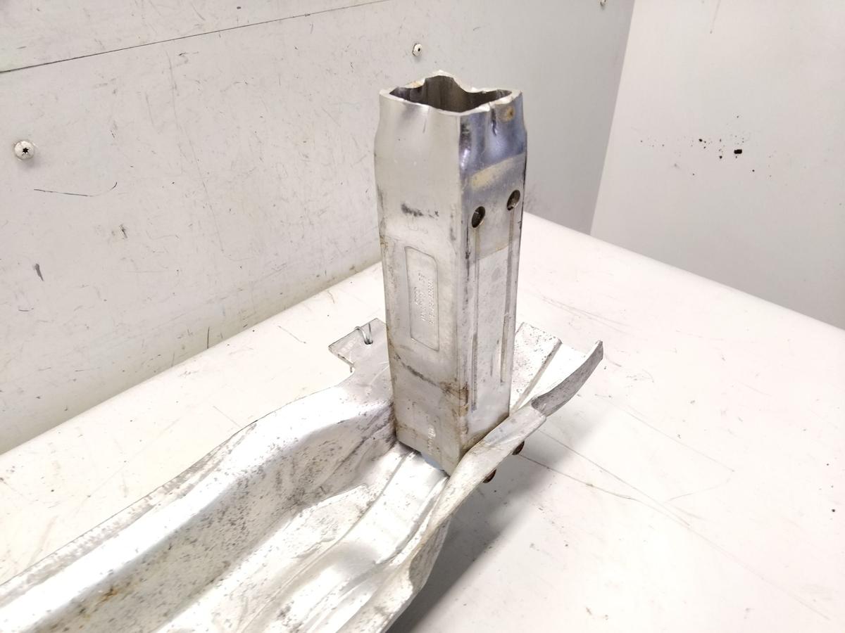 Audi A6 4F orig Tr&auml;ger Verst&auml;rkung Sto&szlig;f&auml;nger Sto&szlig;stange vorn 4F0807111E BJ2008