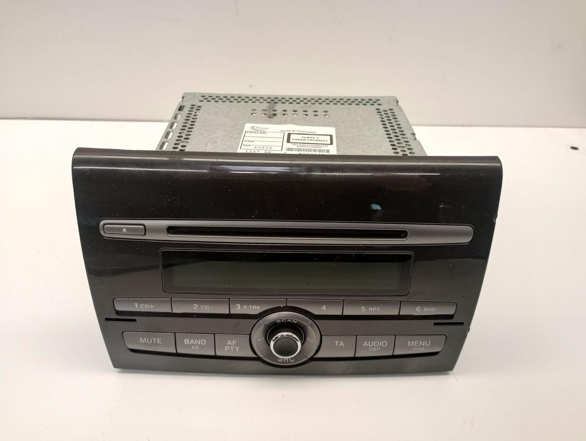 Fiat Bravo II 198 original Radio Autoradio CD Bj 2008