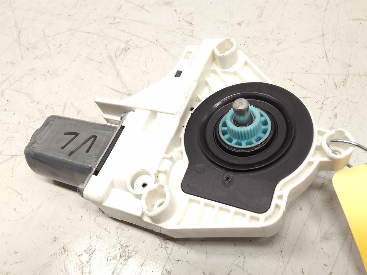 Audi A1 8X original Fensterhebermotor vorn links 8K0959801C Bj.2017