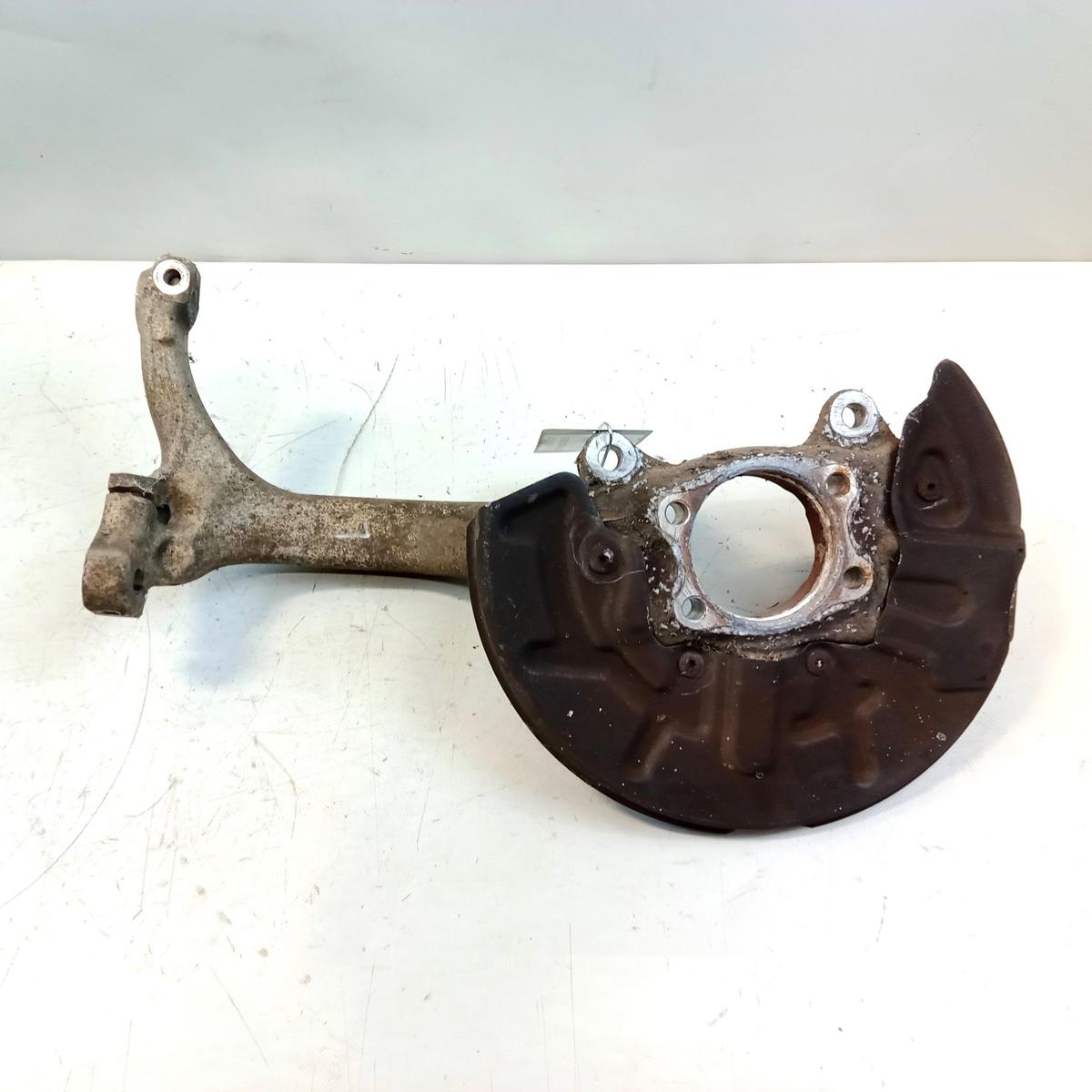 Audi A4 8E B7 Achsschenkel Radlagergeh&auml;use vorn links 2.7TDI 132kw Bj.2006