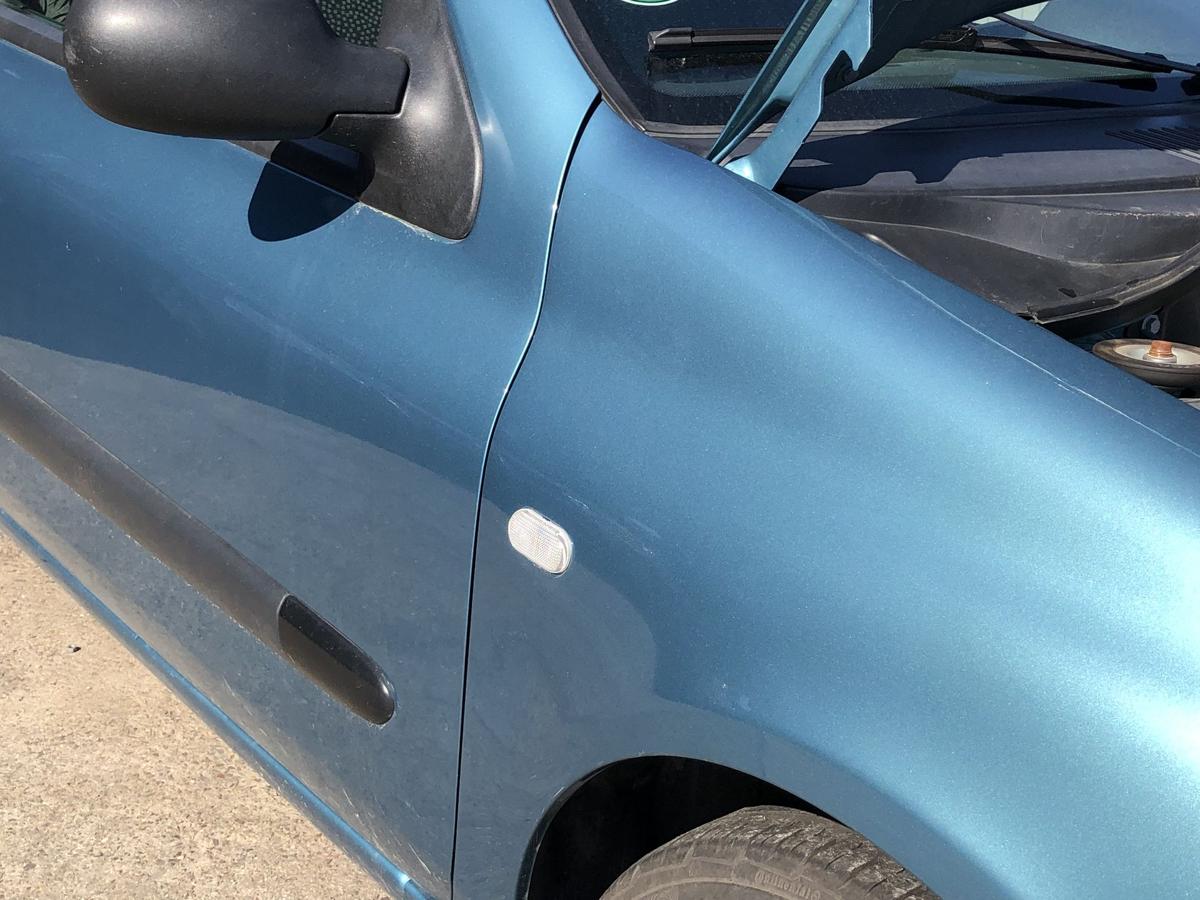 Renault Clio 2 Campus Kotfl&uuml;gel vorn rechts Beifahrerseite TEF47 Blau Cyclade
