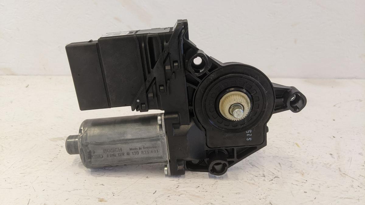 Fensterhebermotor Motor Fensterheber Hebermotor hinten rechts VW Golf 6 1K 5K