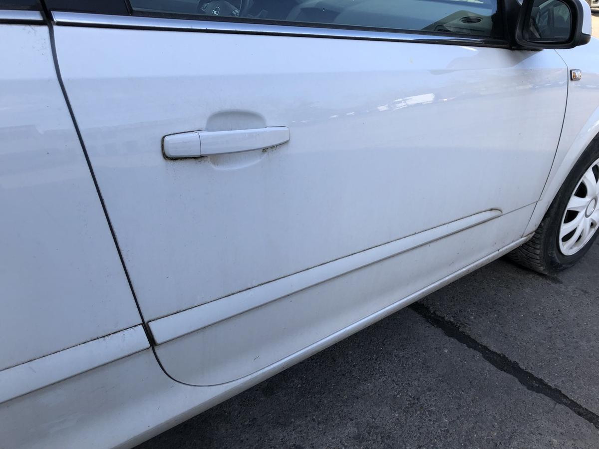 Opel Astra H GTC T&uuml;r vorn rechts Beifahrert&uuml;r im Rohbau 10U Casablancawei&szlig;