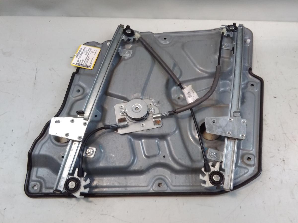 Nissan Primera P12 Kombi Fensterheber vorn links elektrisch auf Grundplatte 2002