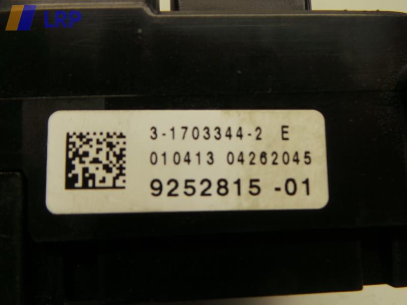 BMW 5-er F10 BJ2013 Stromverteiler Sicherungsbox vorn 9252815