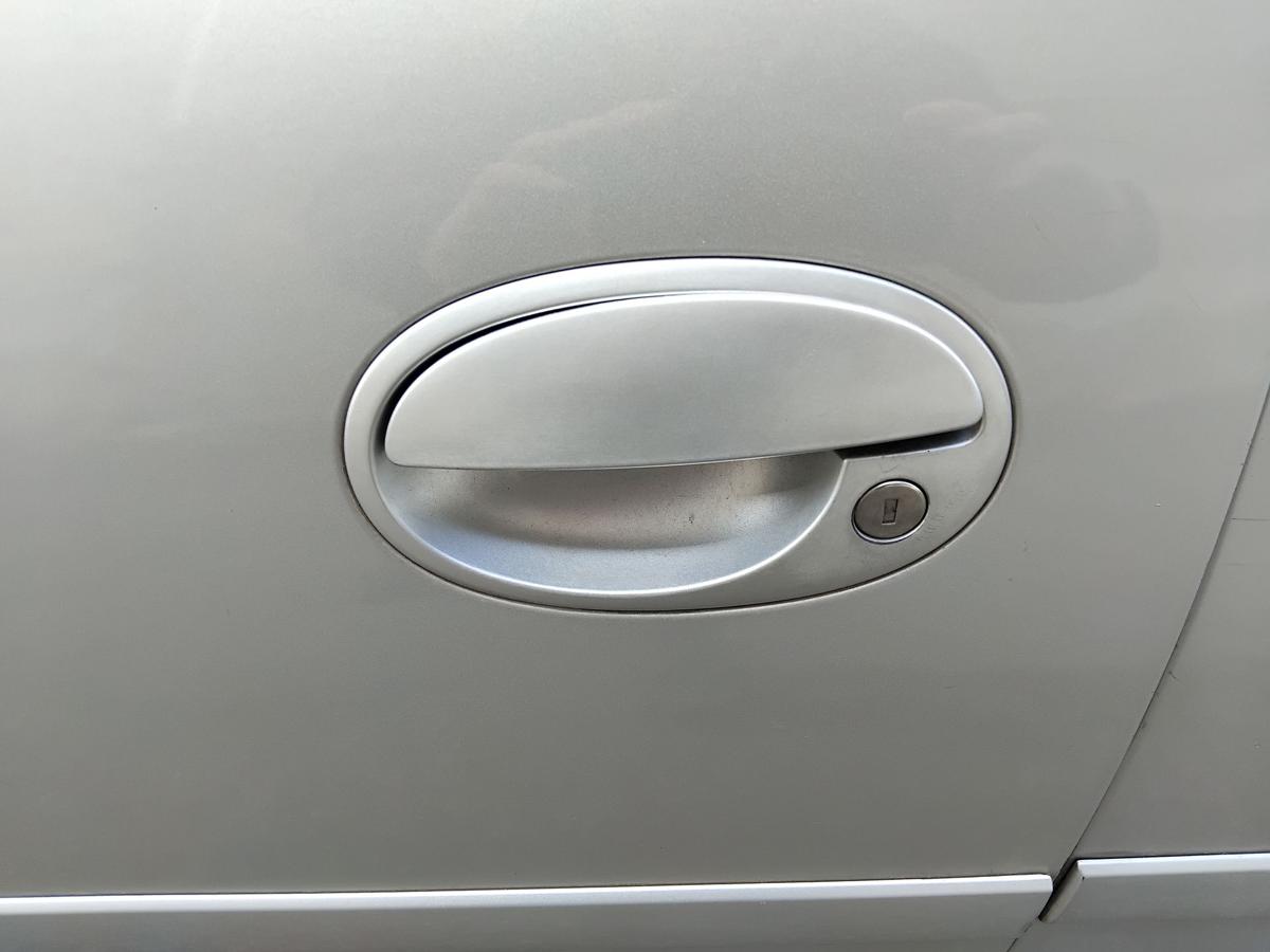 Opel Corsa C T&uuml;r vorn links Fahrert&uuml;r 3t&uuml;rig starsilber III Z157 BJ2006