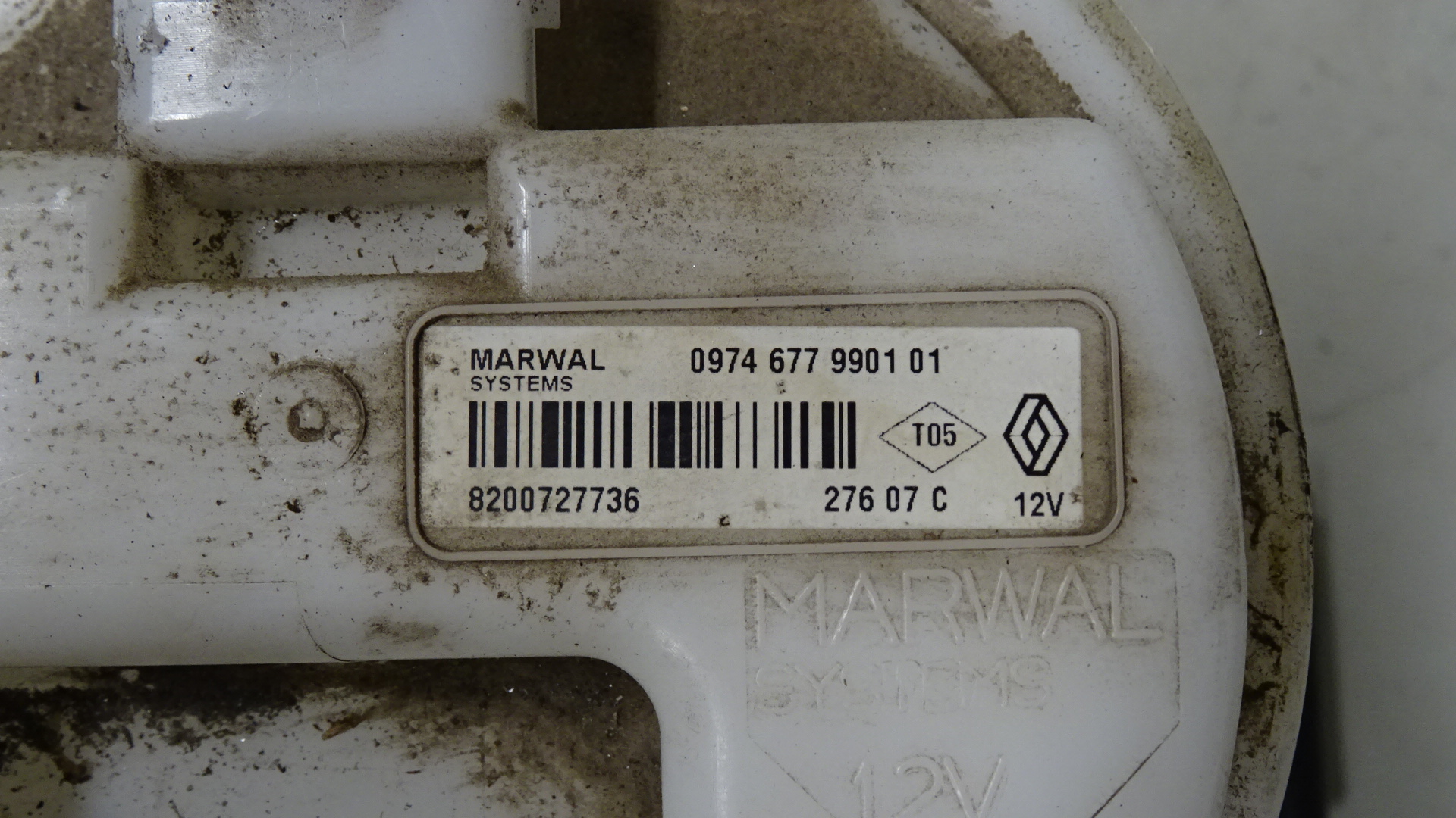 Renault Modus BJ 2006 Kraftstoffpumpe 8200727736 0974677990101 1,2 16V 55KW