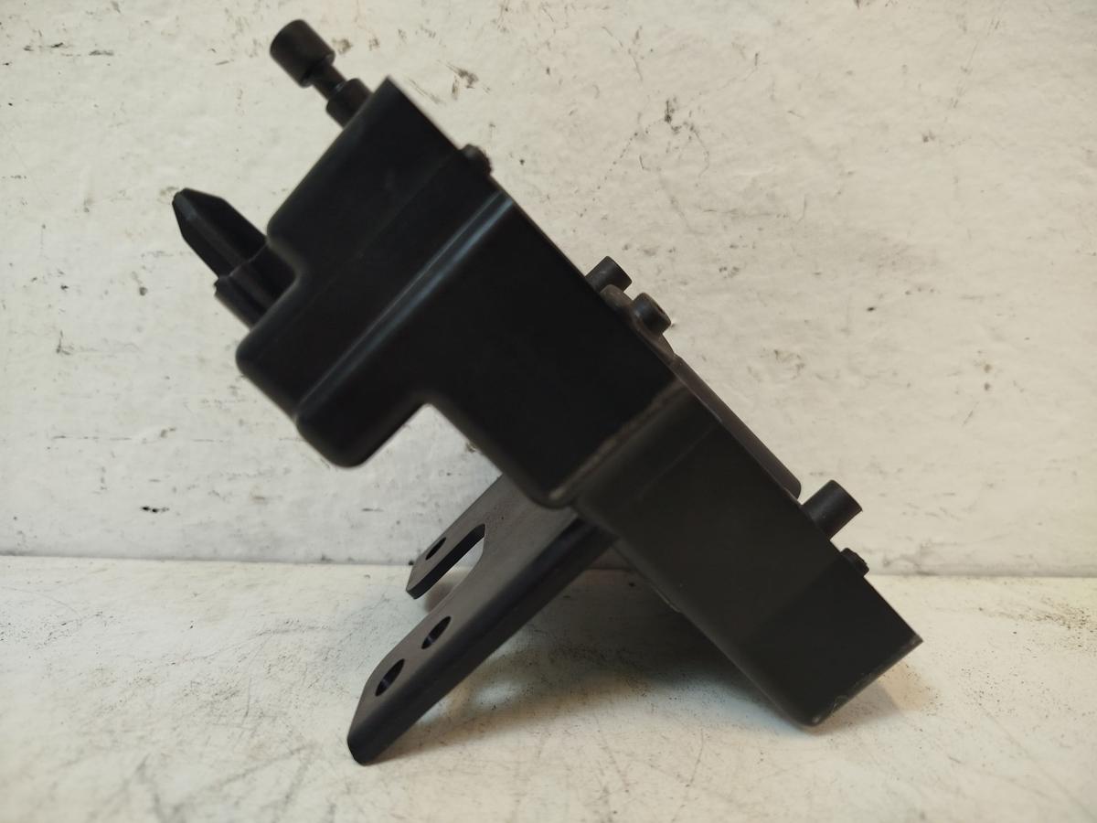 NIO ET7 Elektro Stellmotor Entriegelung Mittelarmlehne Armauflage Mittelkonsole