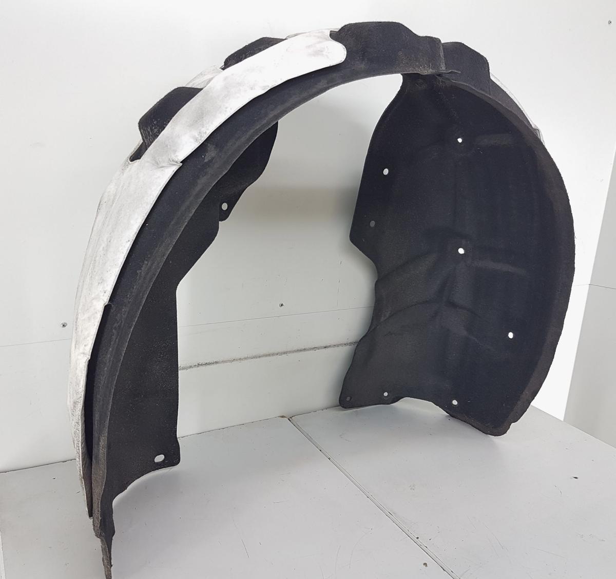 Tesla Model X Radhausschale hinten links Bj2022 1585130-00-B Filz
