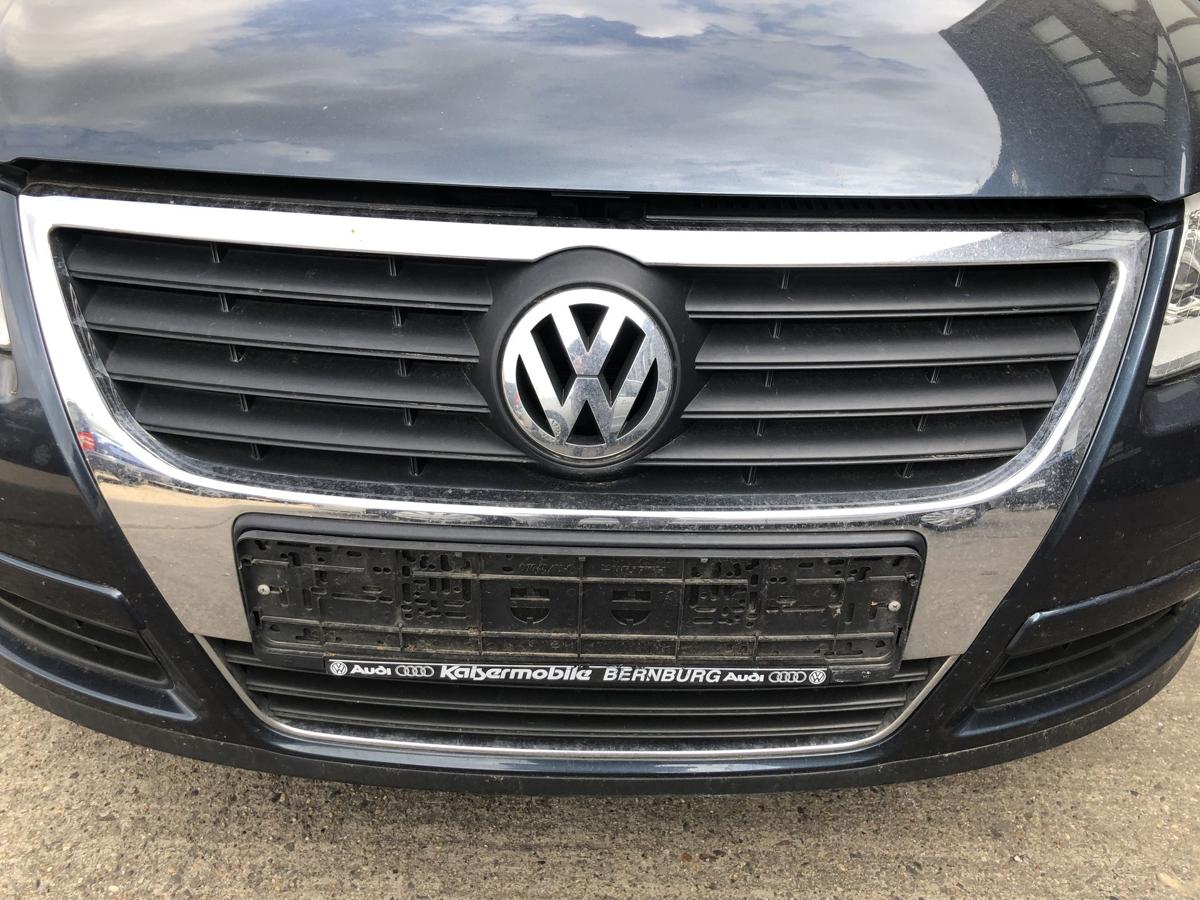 VW Passat 3C B6 Sto&szlig;f&auml;nger vorn Frontsch&uuml;rze Grill Nebel LC5F Blue Graphit