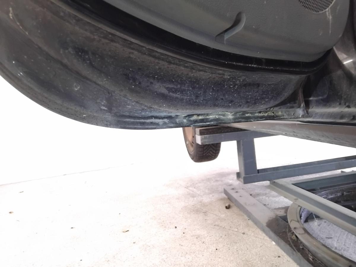 Seat Ibiza ST Kombi 6J T&uuml;r hinten links LZ9Y phantomschwarz BJ2012