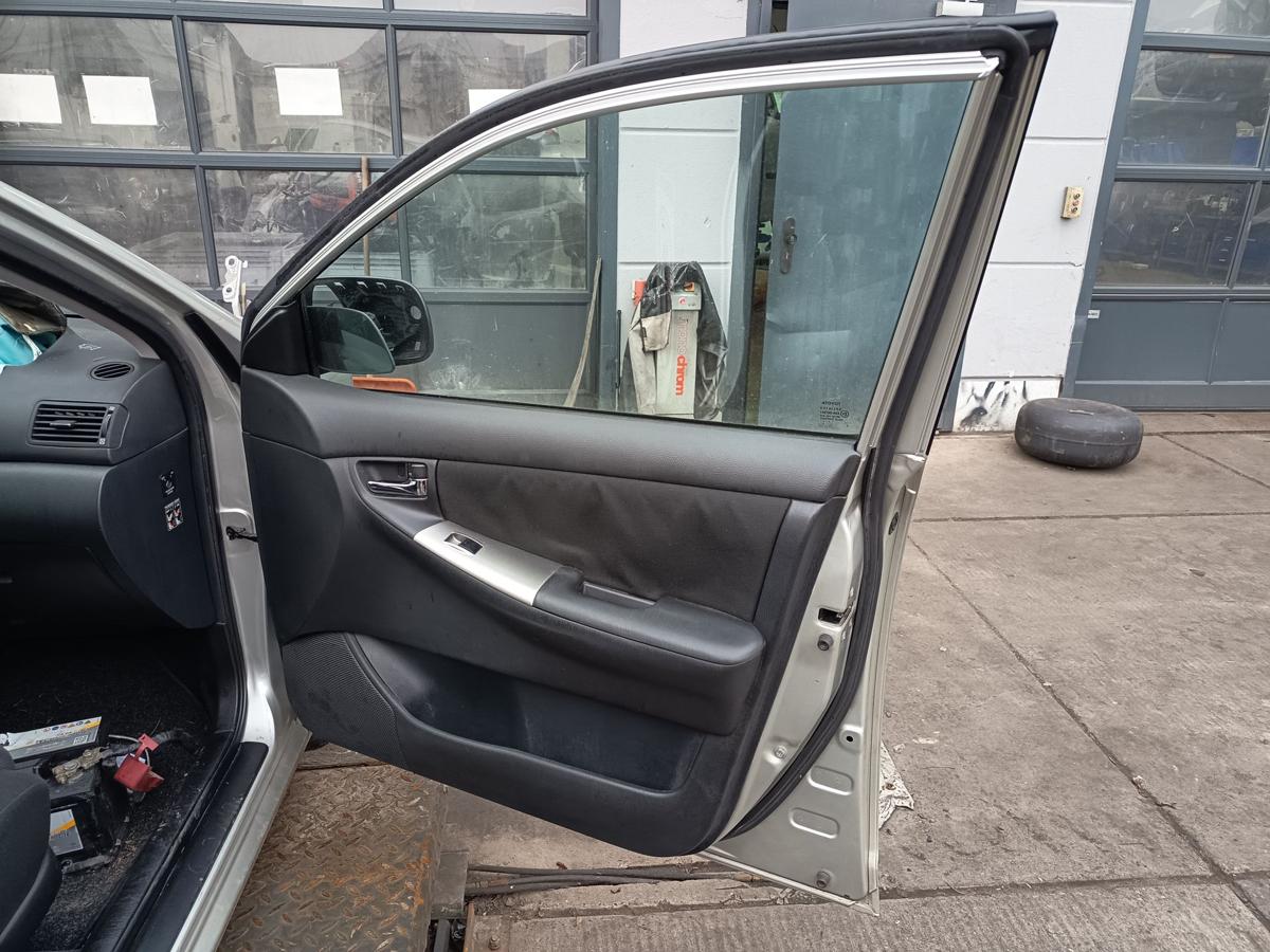 Toyota Corolla E12 original T&uuml;r vorne rechts 1C0 Silber Baujahr 2006