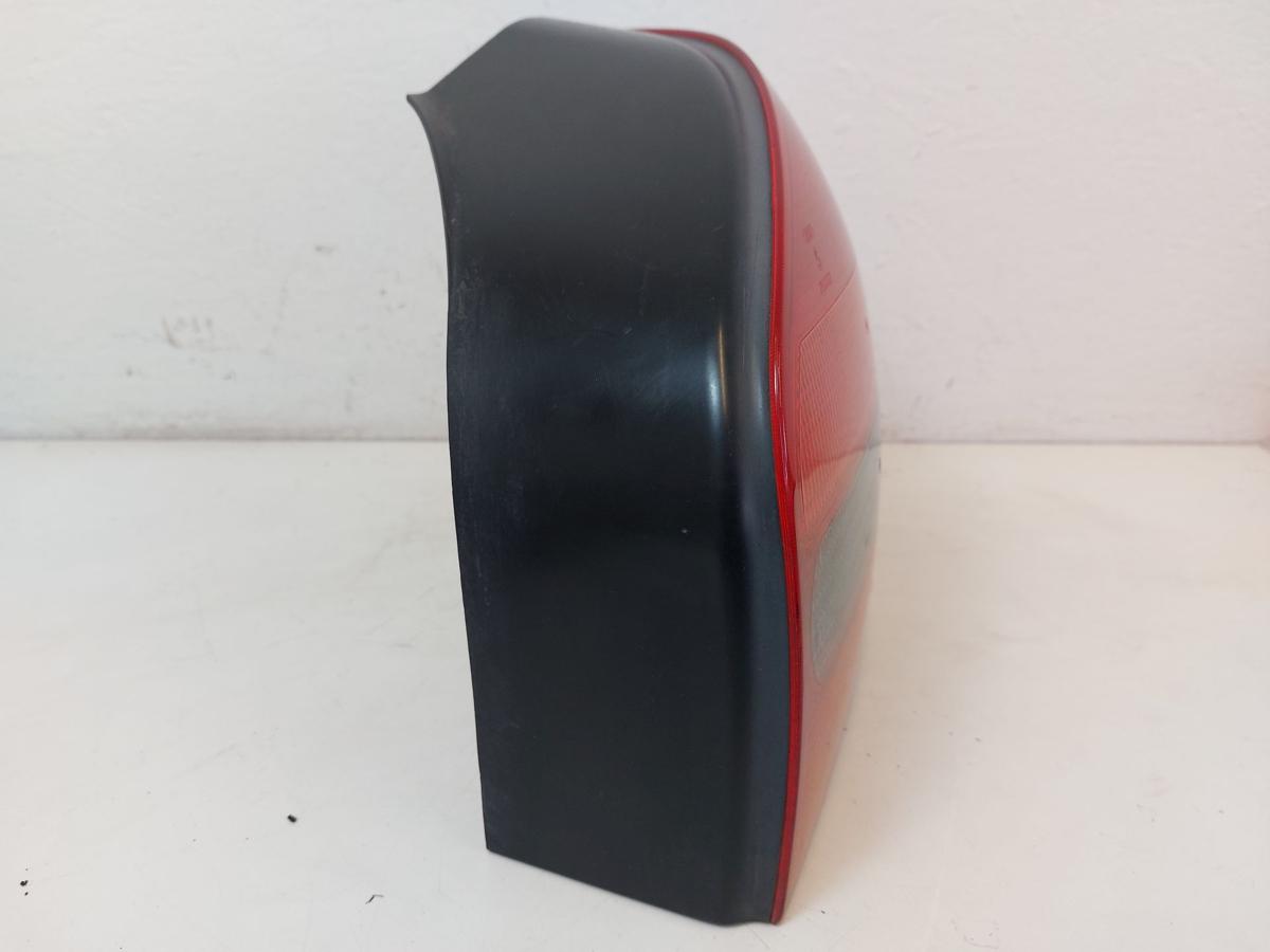 Audi A3 8L R&uuml;ckleuchte Schlussleuchte hinten rechts OE 3 T&uuml;rer bis Bj 2000