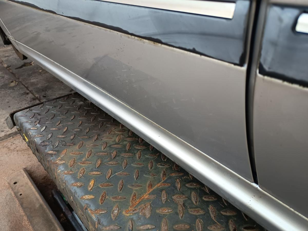 Peugeot 406 original T&uuml;r vorn links Fahrer EYC Quartzgrau Bj 2003