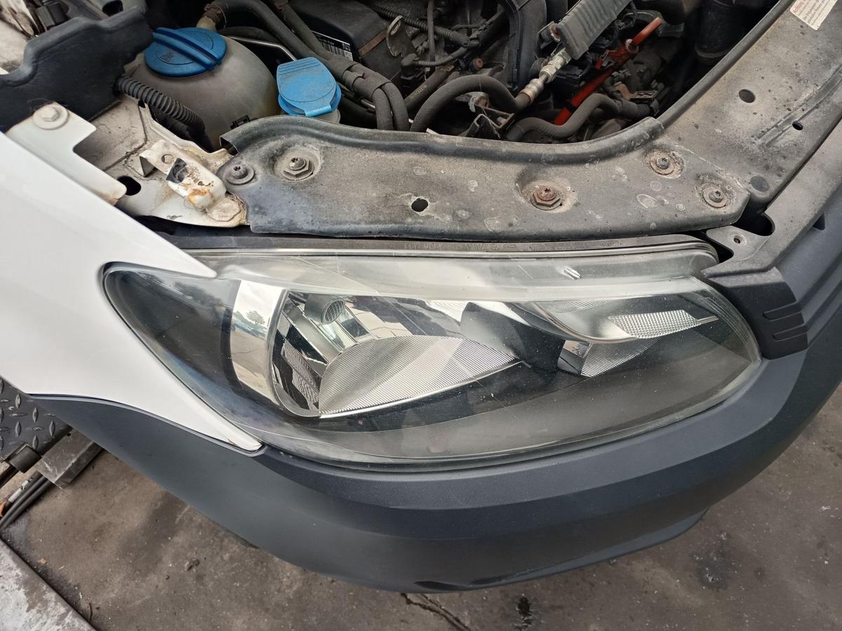 VW Caddy III original Hauptscheinwerfer rechts Halogen Frontlicht Bj 2012