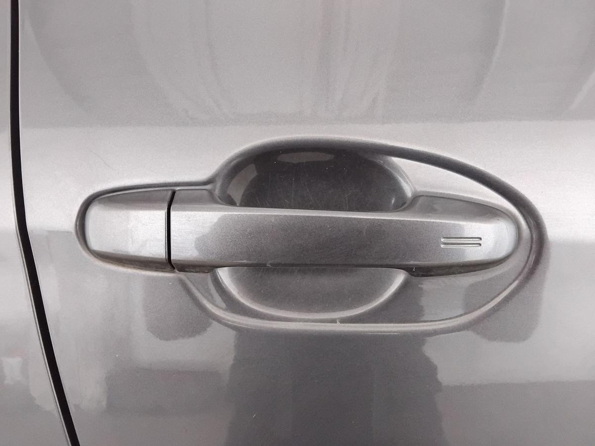 Toyota Verso-S T&uuml;r vorn rechts Beifahrert&uuml;r 1G3 magneticgrey BJ2013