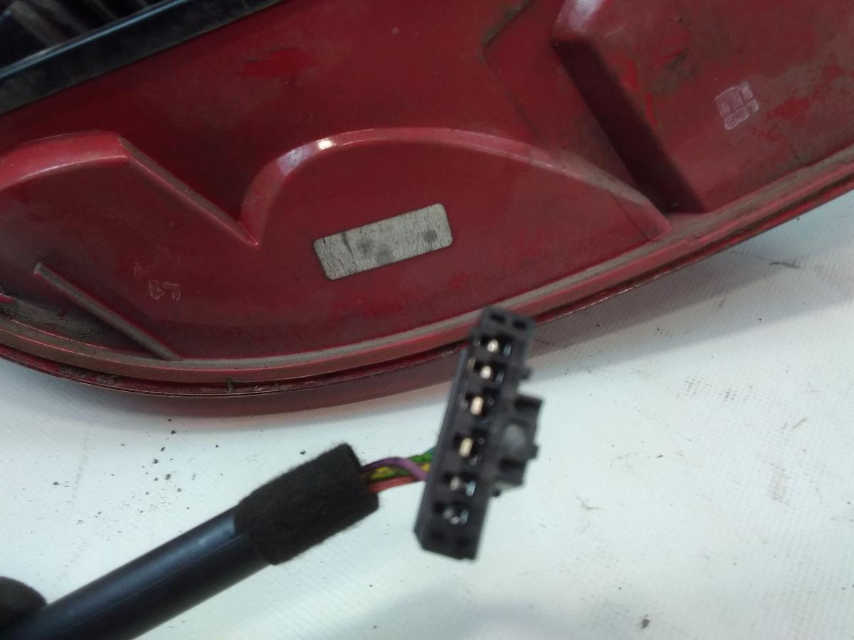 Peugeot 207 WA original R&uuml;ckleuchte Heckleuchte rechts Facelift Teil-LED BJ2010