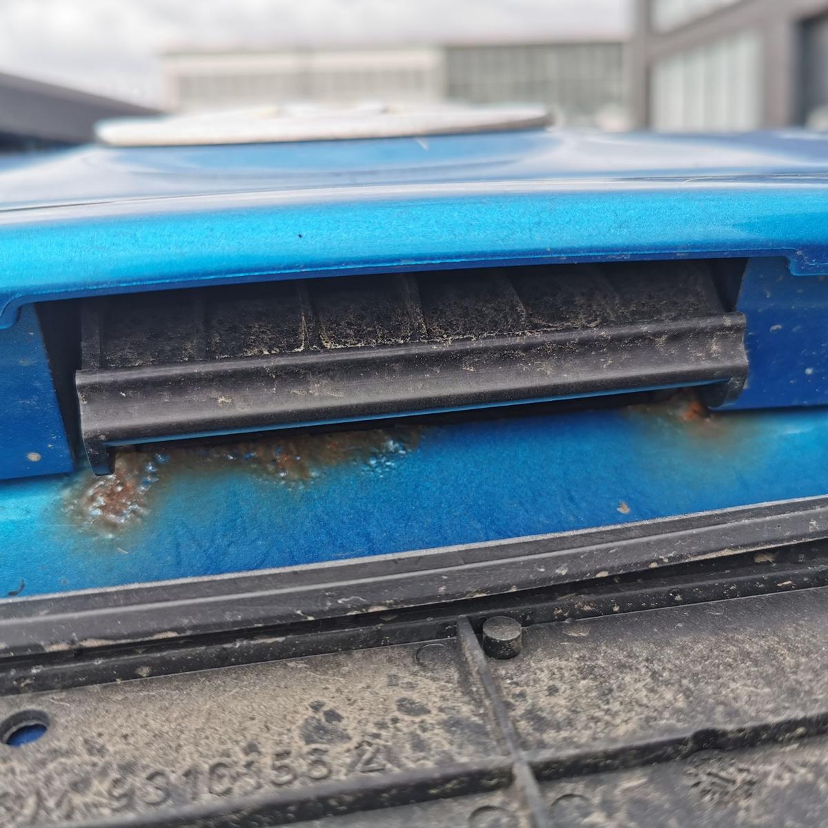 Toyota Corolla ZZE12 Heckklappe Klappe Deckel hinten 5 Trg 8P1 Blue met ROST