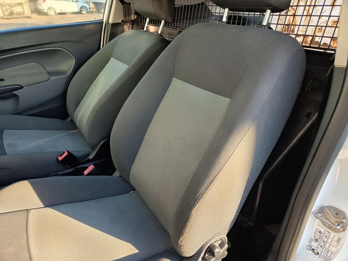 Ford Fiesta VII original Sitz links Fahrer Stoff grau/schwarz Bj 2011