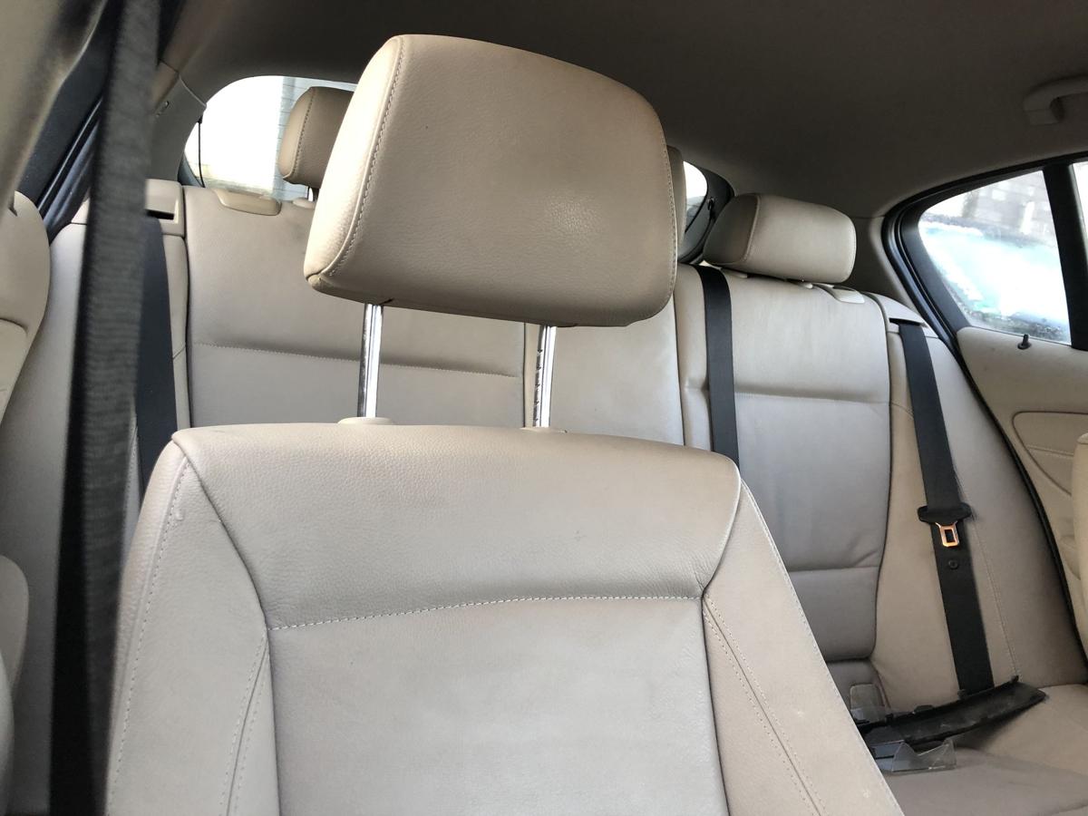 BMW 1er E87 LCI ab07 Sitz vorn rechts Beifahrersitz ohne Heizung Leder 5-türer